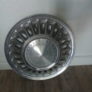Vintage Thunderbird hubcap